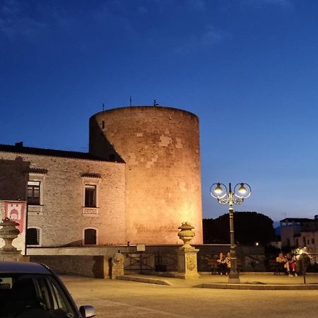 Suite D'Avalos Venosa Bagian luar foto