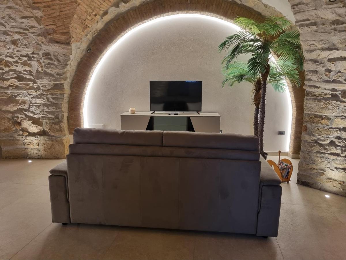 Suite D'Avalos Venosa Bagian luar foto
